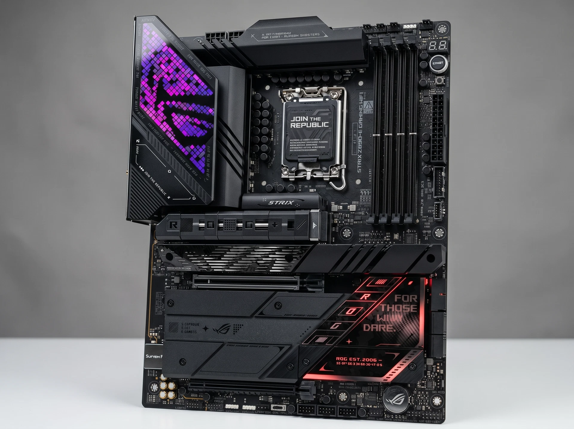 Материнская плата Asus ROG Strix Z890-e Gaming Wifi, Socket LGA 1851, Intel Z890, ATX, RTL [90MB1IM0-M0EAY0] - фото в интерьере