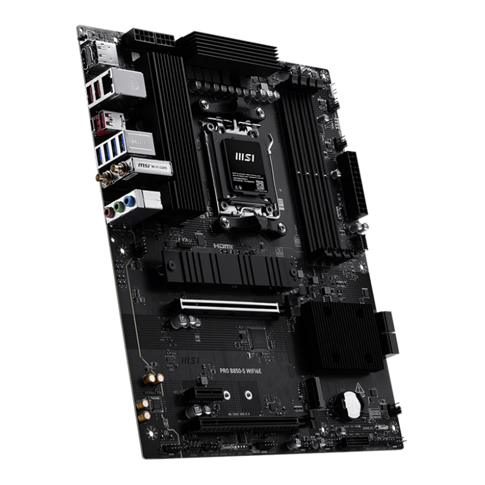MSI Pro B850-S WiFi6E вид сбоку — порты ввода-вывода и радиаторы охлаждения VRM