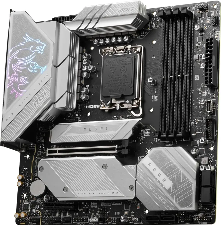 MSI MPG B760M Edge Ti WiFi вид сверху — сокет LGA 1700, радиатор VRM, слоты DDR5