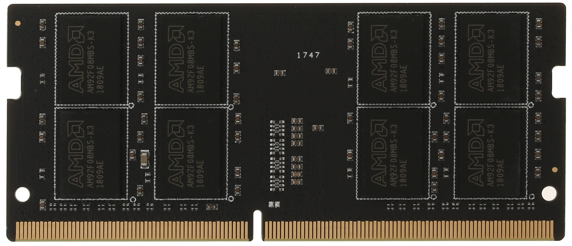 AMD Radeon R7 Performance R7416G2400S2S-UO DDR4 16 ГБ SODIMM — вид сверху, микросхемы и золотые контакты