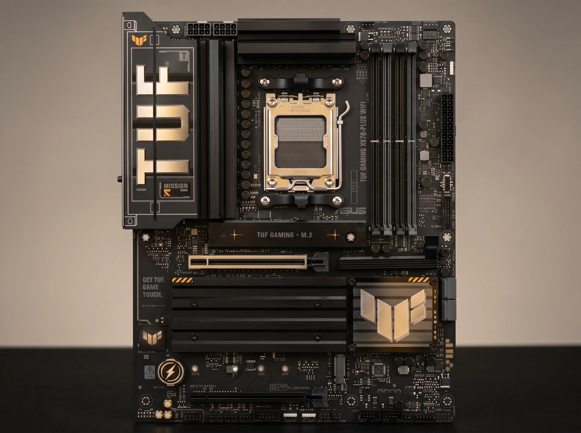 Материнская плата Asus TUF Gaming X870-plus Wifi, Socket AM5, AMD X870, ATX, RTL [90MB1IU0-M0EAY0] - фото в интерьере