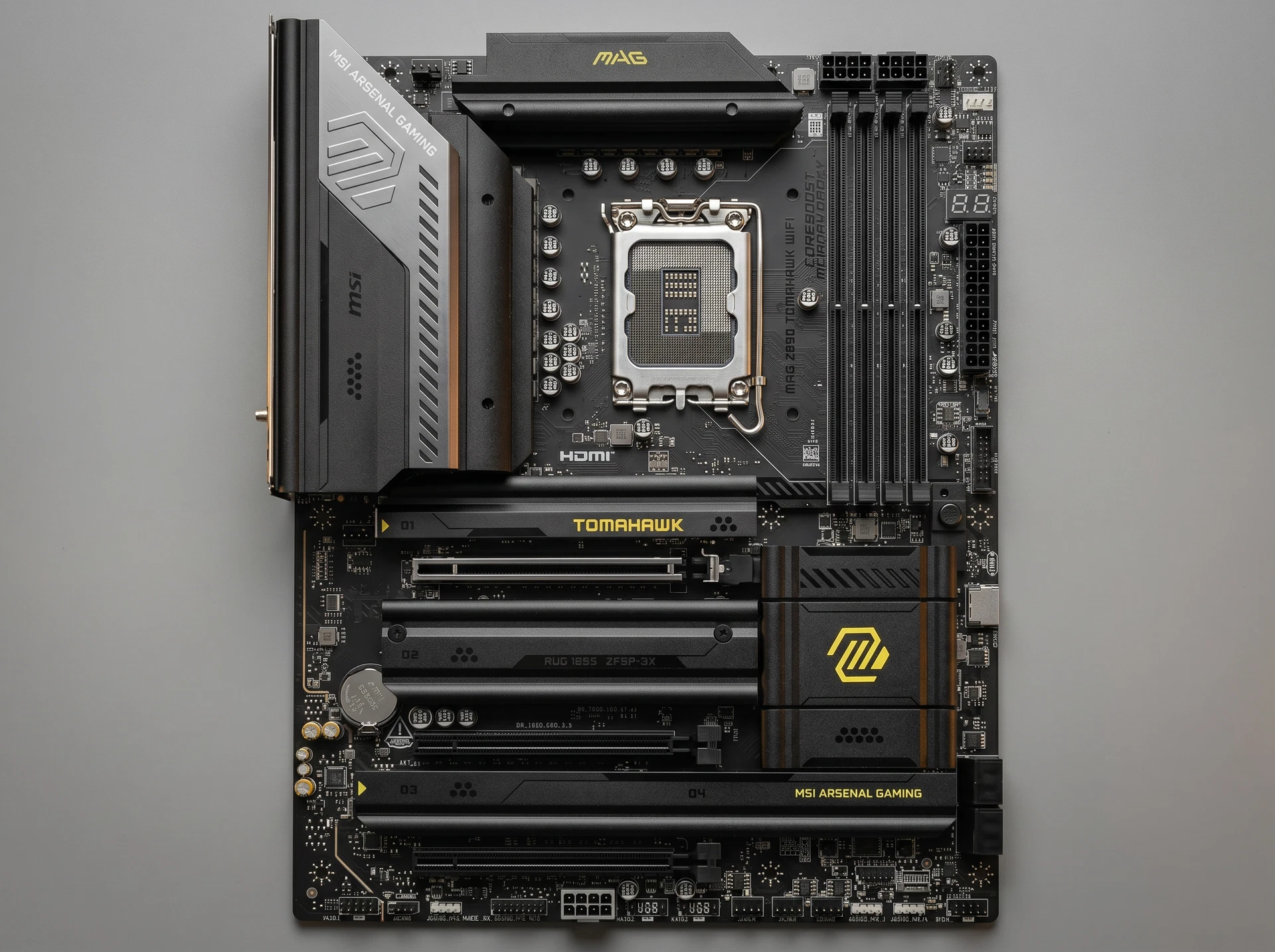 Материнская плата MSI Mag Z890 Tomahawk Wifi Z890, Socket LGA 1851, Intel Z890, ATX, RTL - фото в интерьере
