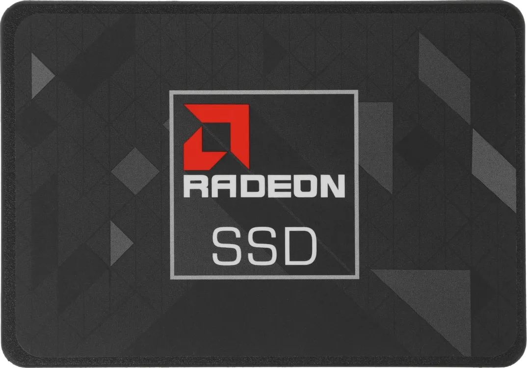 AMD Radeon R3 1ТБ SSD вид спереди — чёрный корпус с геометрическим узором и логотипом Radeon