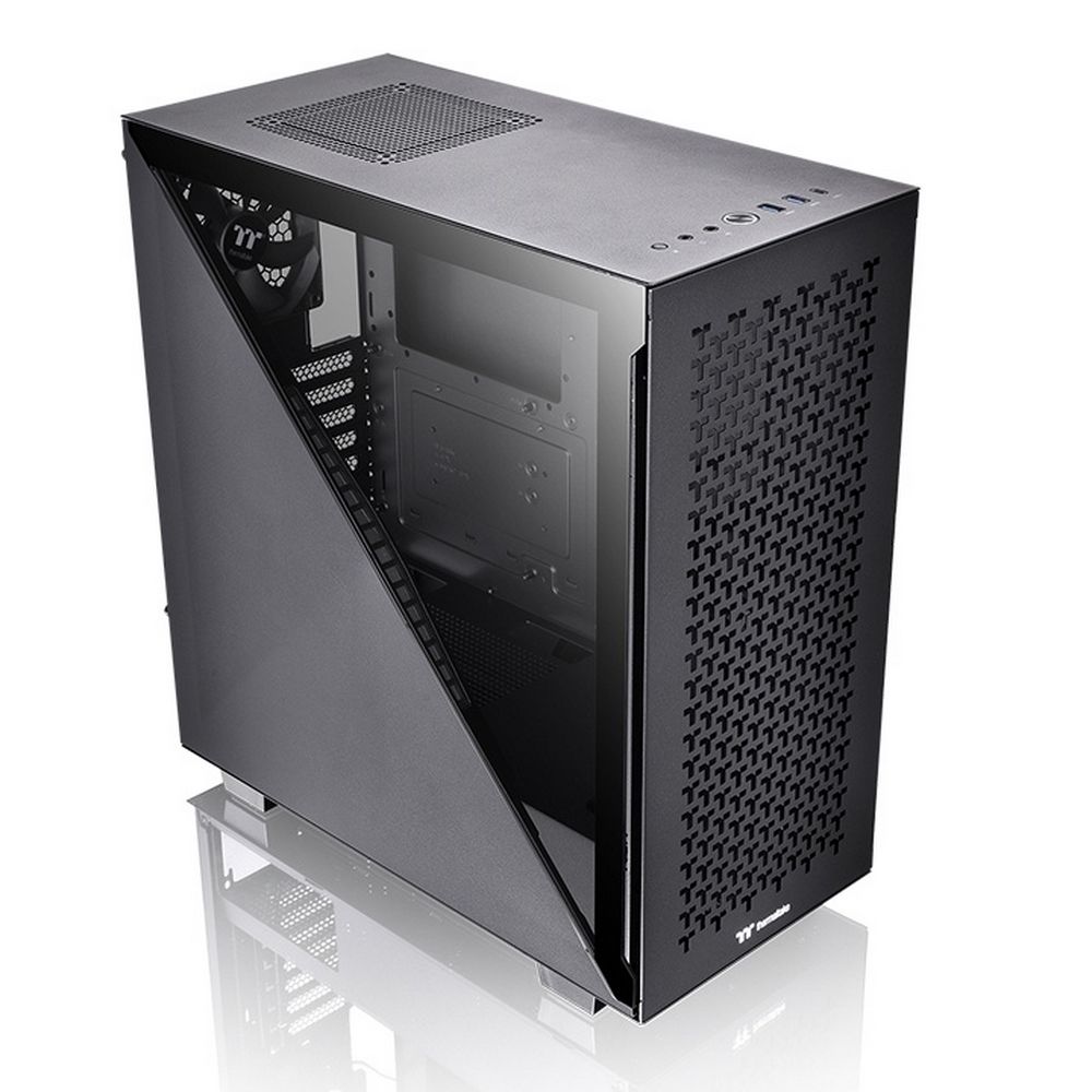 Thermaltake Divider CA-1S2-00M1WN-02 вид под углом с открытой боковой панелью и вентиляционной сеткой сверху