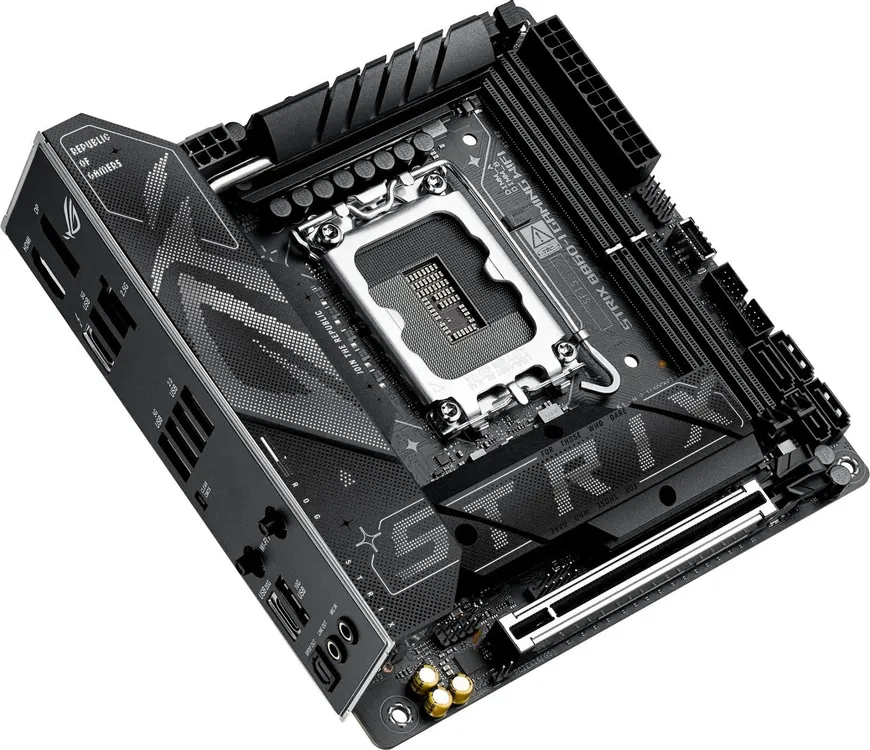 ASUS ROG Strix B860-I Gaming WiFi — вид сверху, сокет LGA 1851, слоты PCIe и разъёмы питания