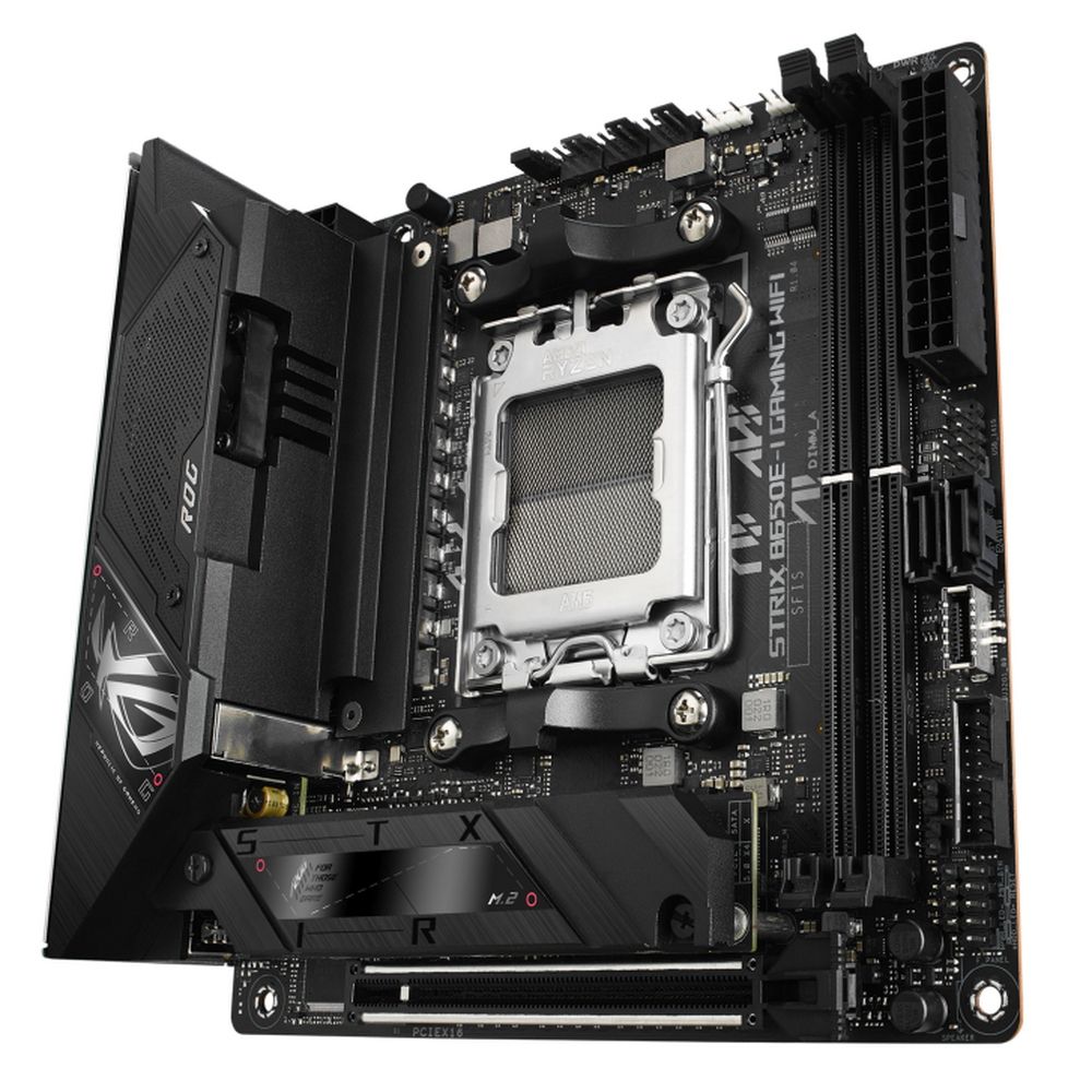 ASUS ROG Strix B650E-I Gaming WiFi AM5 mATX &mdash; вид сверху, сокет AM5, слоты DDR5, PCIe 5.0