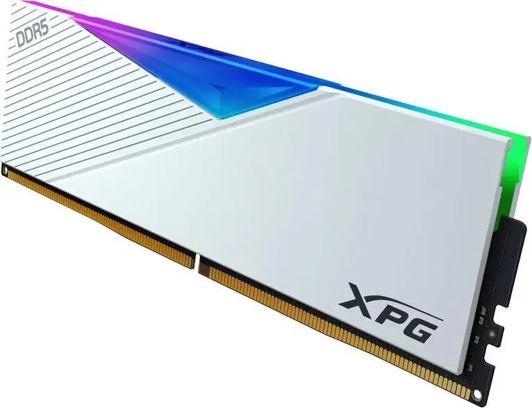 ADATA Lancer DDR5 вид со стороны контактов золотистые ножки радиатор чёрный модуль управления