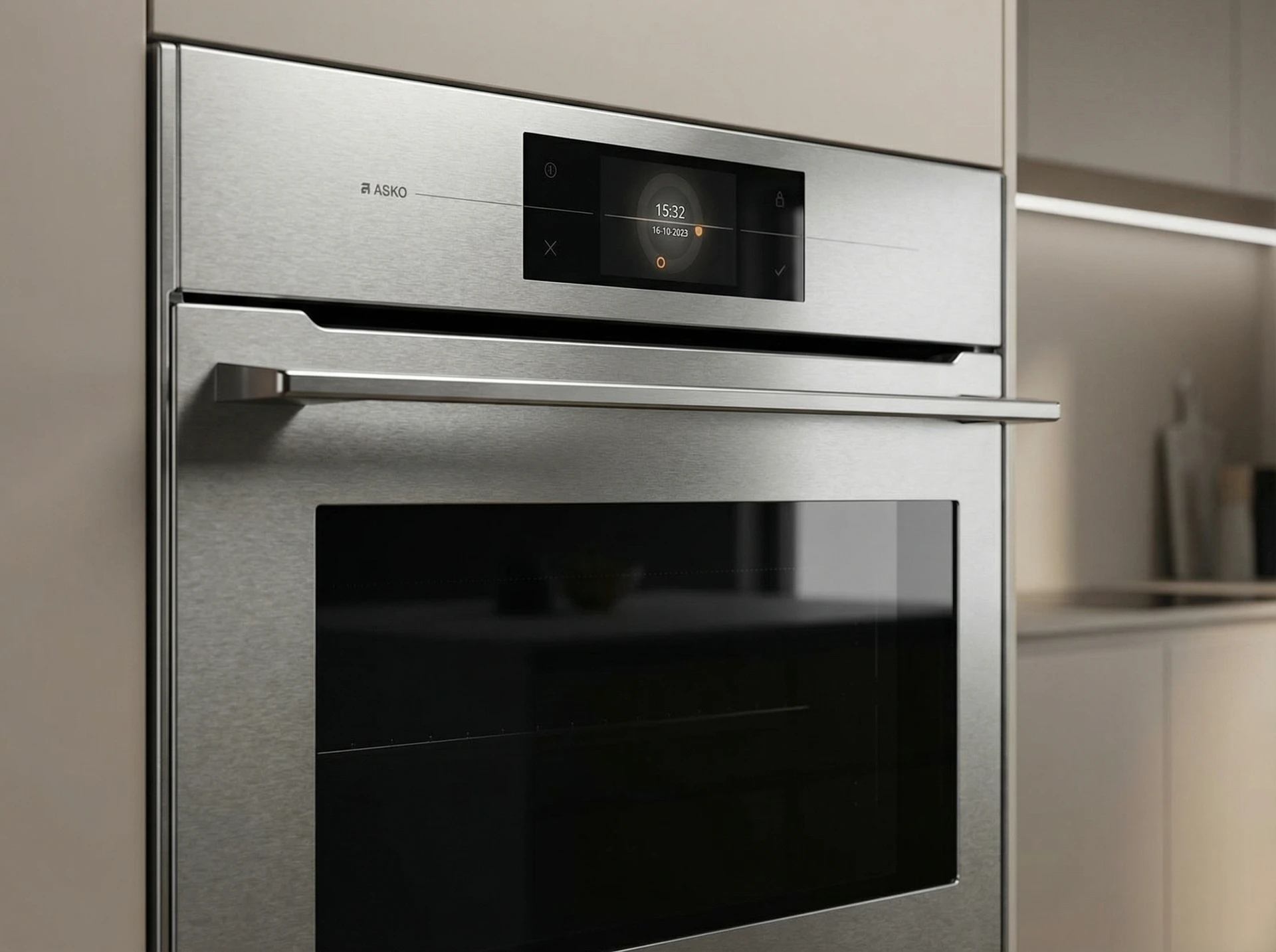 Asko OCM8478GG в интерьере &mdash; встраиваемый шкаф в кухонной колонне