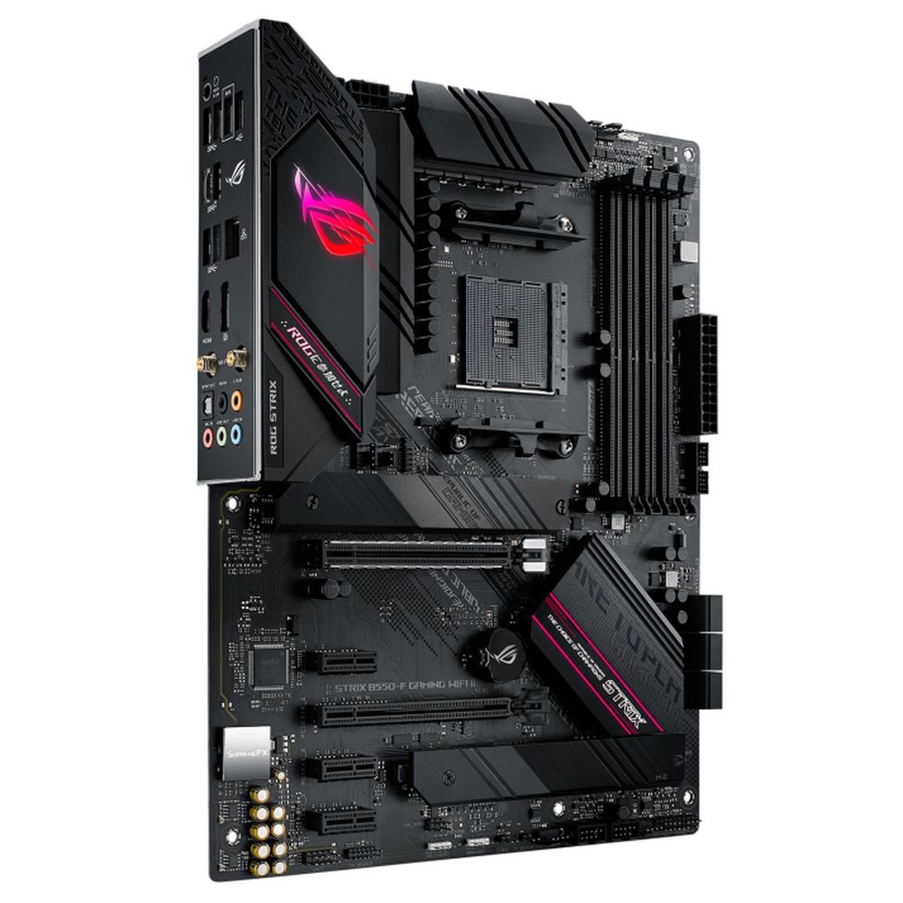 ASUS ROG STRIX B550-F Gaming WiFi II вид в перспективе с кулером и модулями DDR4