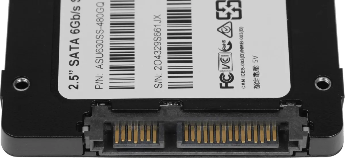 ADATA SU630 480 ГБ — задняя панель с информационной наклейкой и разъёмом SATA