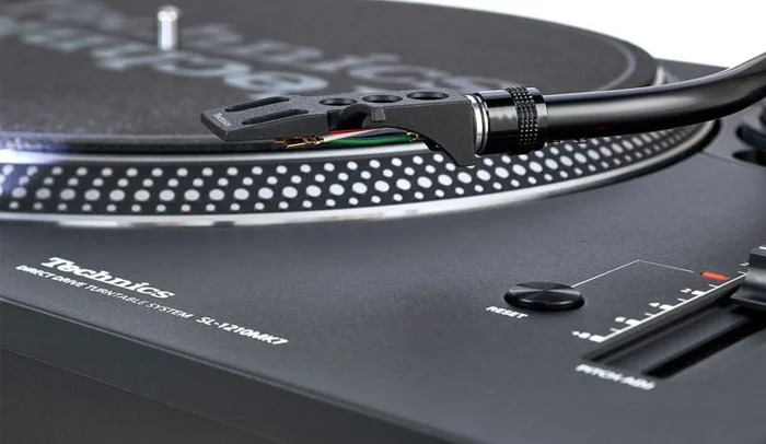 Technics SL-1210MK7EE