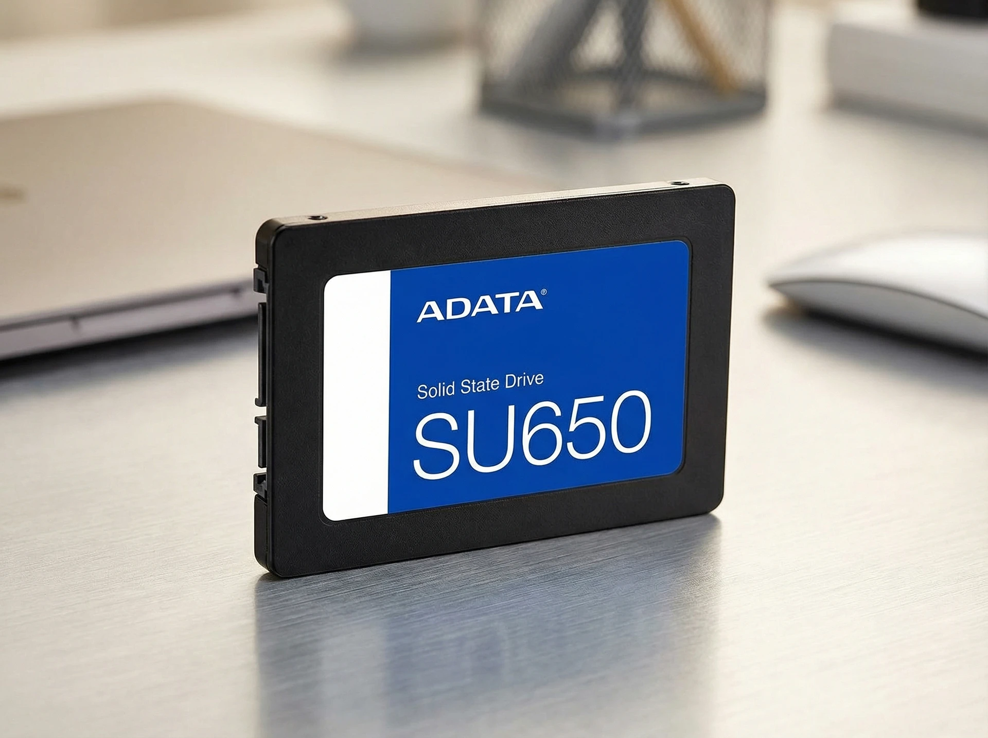 ADATA Ultimate SU650 2TB установлен в отсек ноутбука — практический сценарий использования