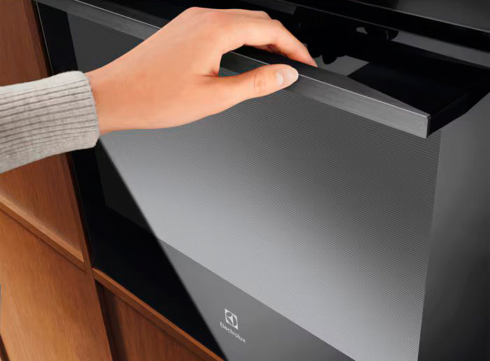 Electrolux KOFBH39H боковой профиль тонкий корпус сенсорная панель управления