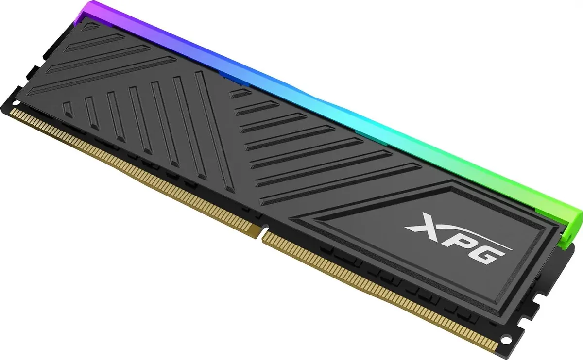ADATA Spectrix AX4U360016G18I-SBKD35G вид сбоку — толщина радиатора и RGB-зона подсветки