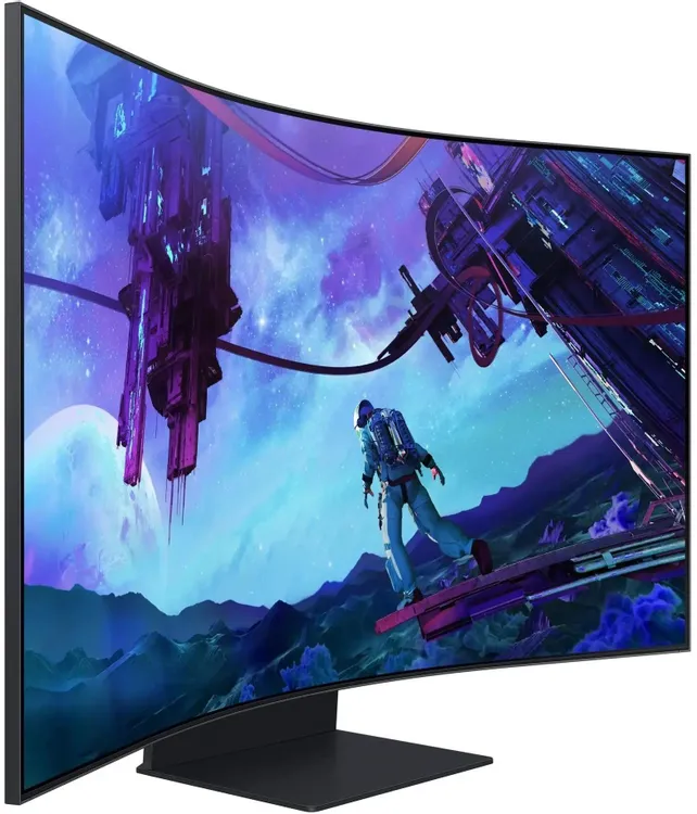 Samsung Odyssey Ark S55CG97WNI вид под углом &mdash; изогнутая панель с игровым sci-fi контентом