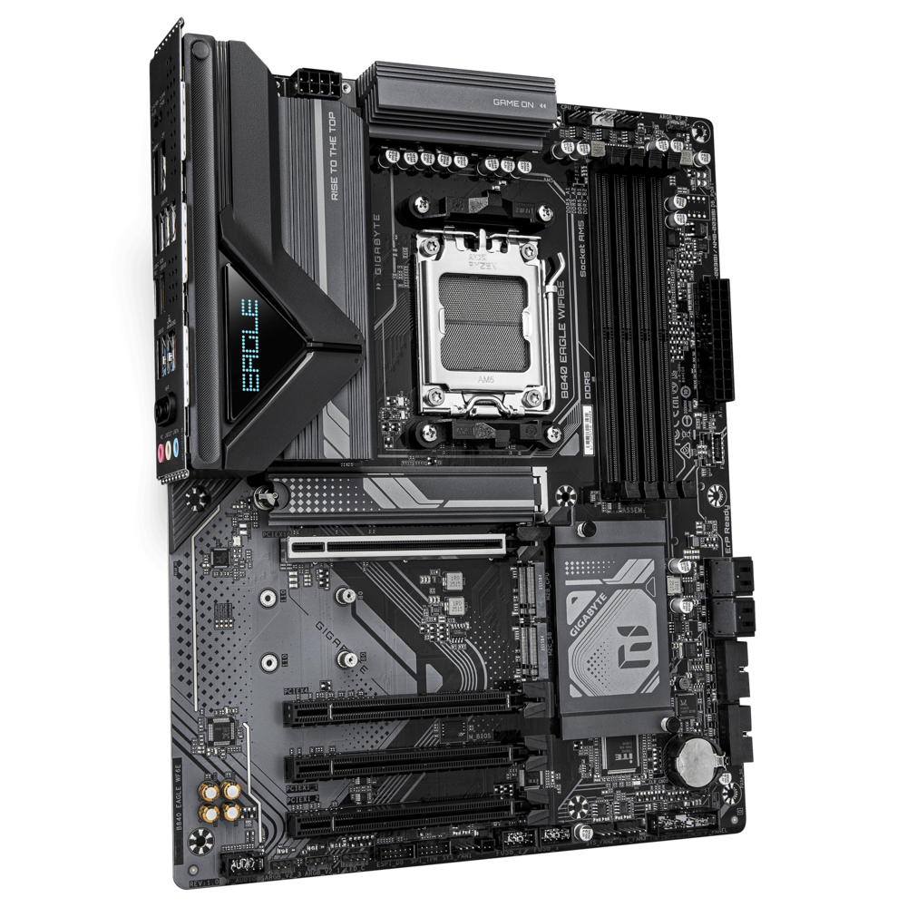 Gigabyte B840 Eagle Wifi6 трёхмерный вид — радиатор VRM, слоты DDR5, порты SATA